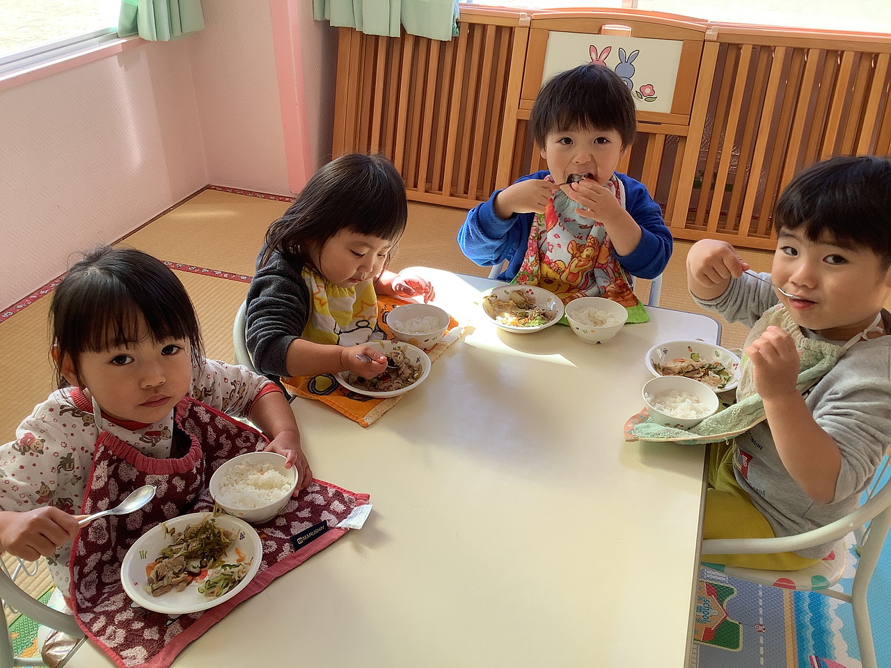 昼食準備・昼食・はみがき